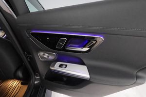 Mercedes GLC300 bild 31