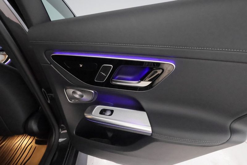 Mercedes GLC300 bild 31
