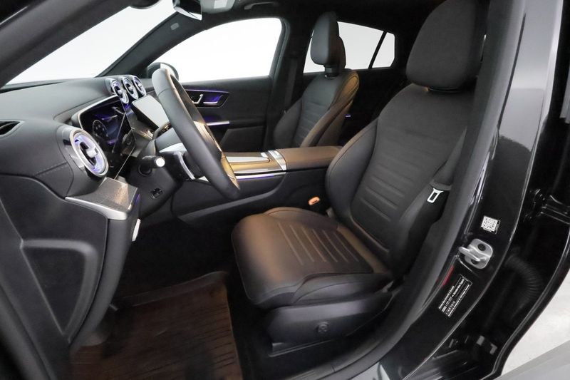 Mercedes GLC300 bild 13