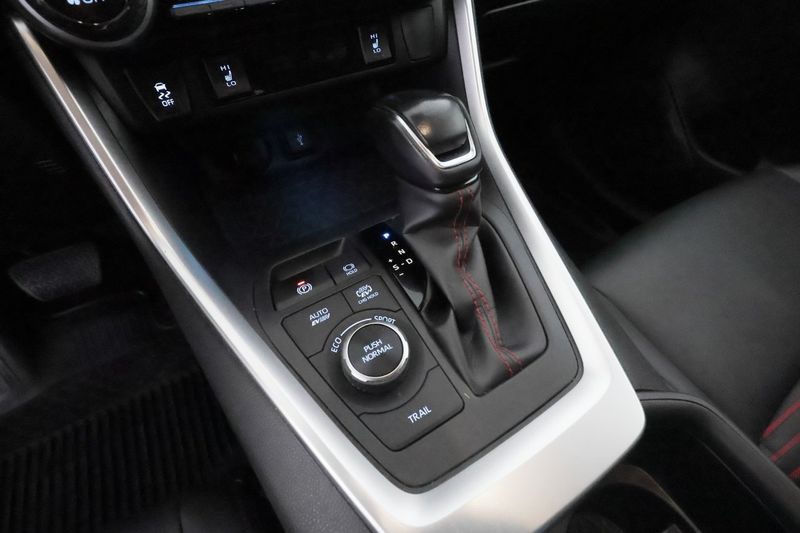 Toyota RAV4 bild 23