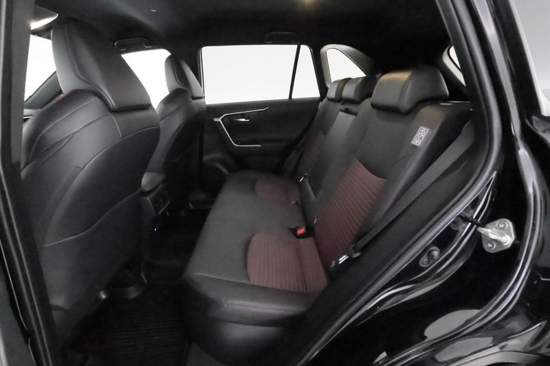 Toyota RAV4 bild 13