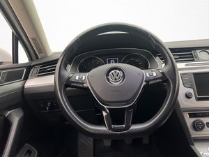 Volkswagen Passat bild 14