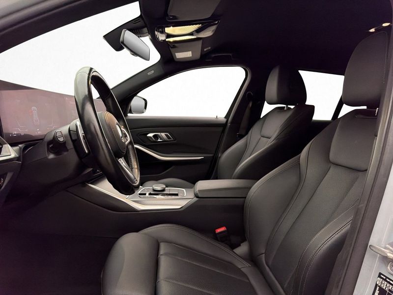 BMW 330 bild 16