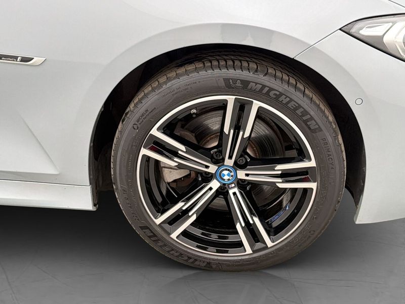 BMW 330 bild 36