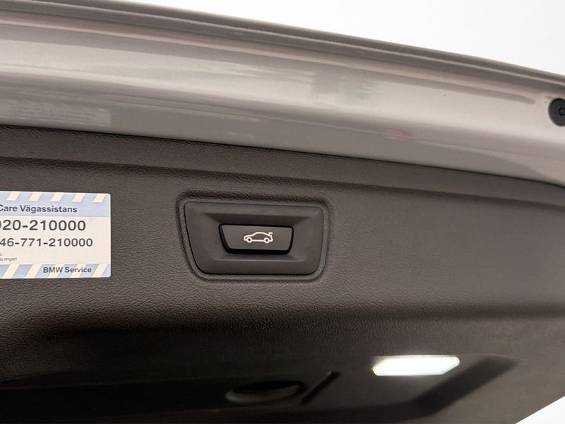 BMW 330 bild 31