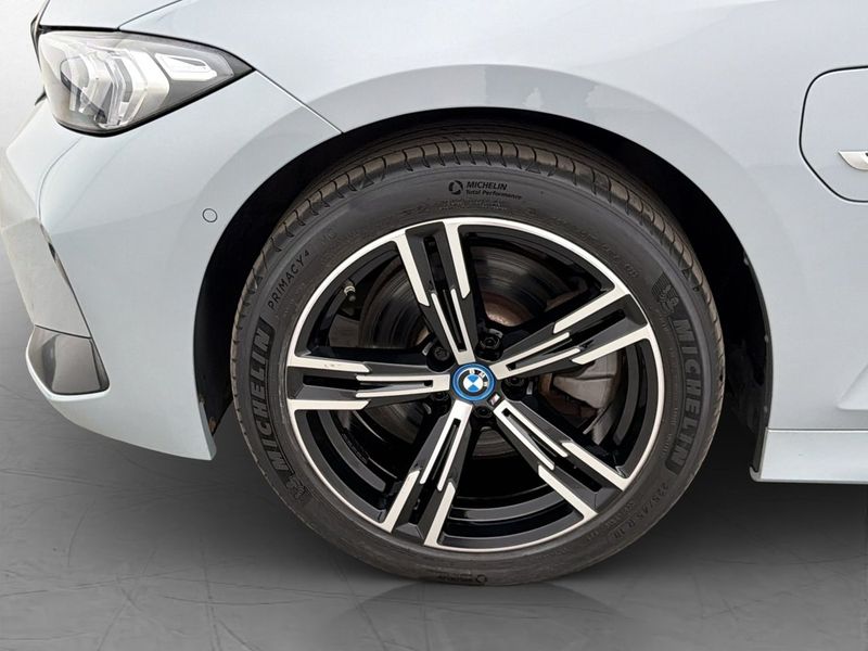 BMW 330 bild 33