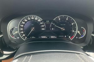 BMW 520 bild 11