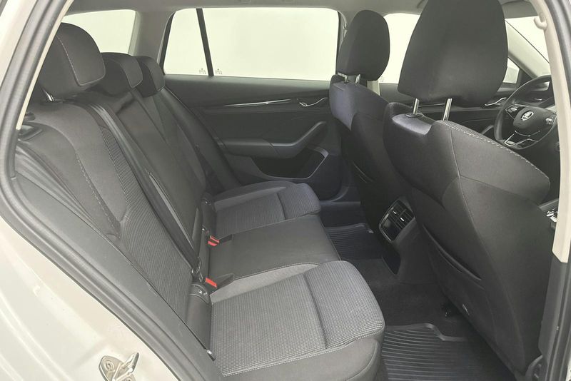 Skoda Octavia bild 7