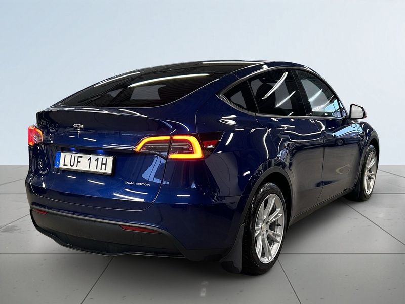 Tesla Model Y bild 6
