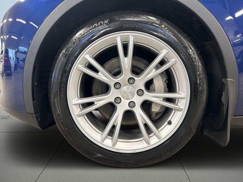 Tesla Model Y bild 14