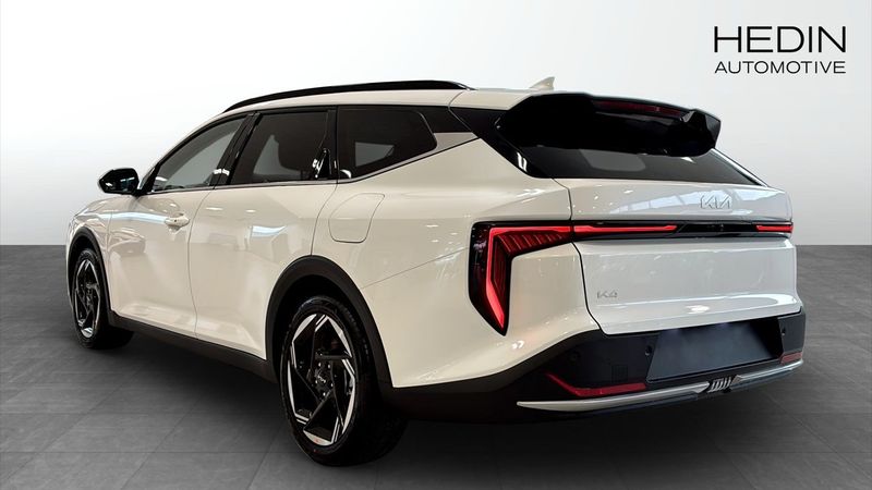 Kia K4 bild 3
