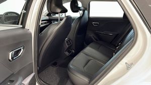 Kia K4 bild 13