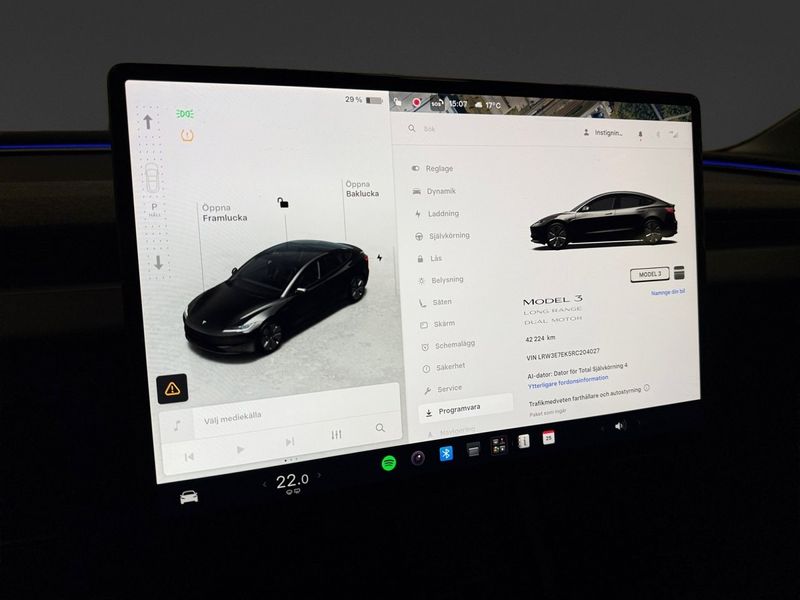 Tesla Model 3 bild 18