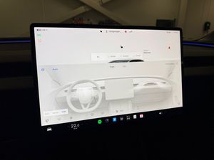 Tesla Model 3 bild 17