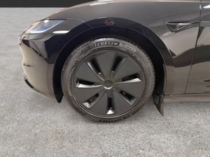Tesla Model 3 bild 20