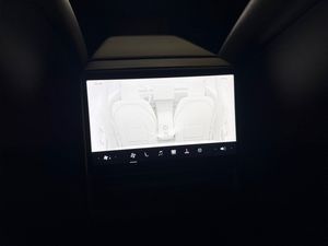 Tesla Model 3 bild 12