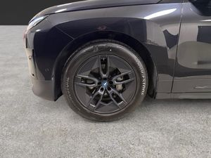 BMW iX bild 17