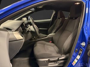 Toyota C-HR bild 8