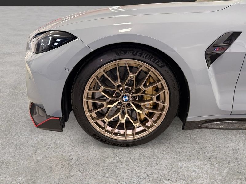 BMW M4 bild 21