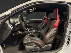 BMW M4 bild 8