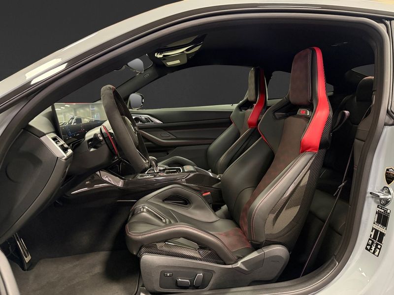 BMW M4 bild 8