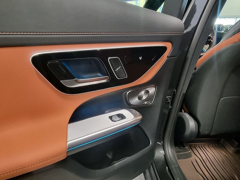 Mercedes GLC300 bild 13