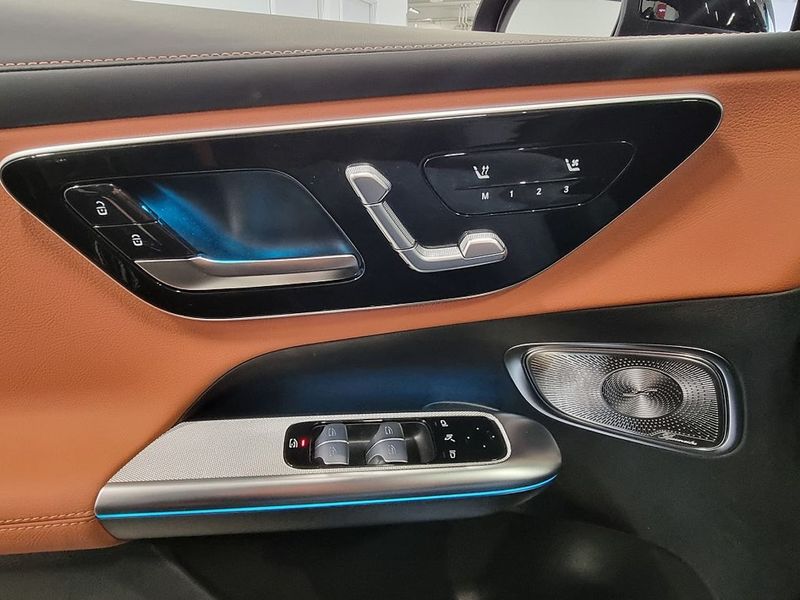 Mercedes GLC300 bild 15