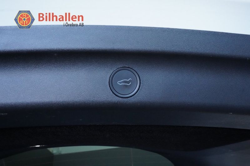 Tesla Model Y bild 18