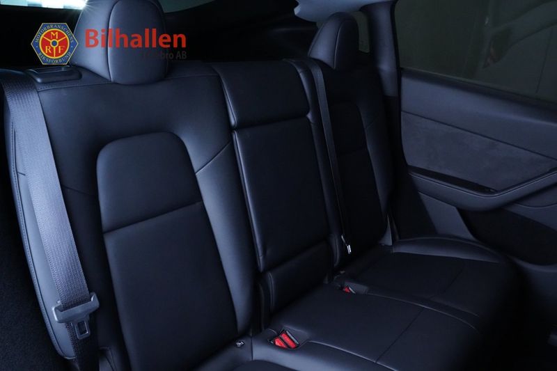 Tesla Model Y bild 15