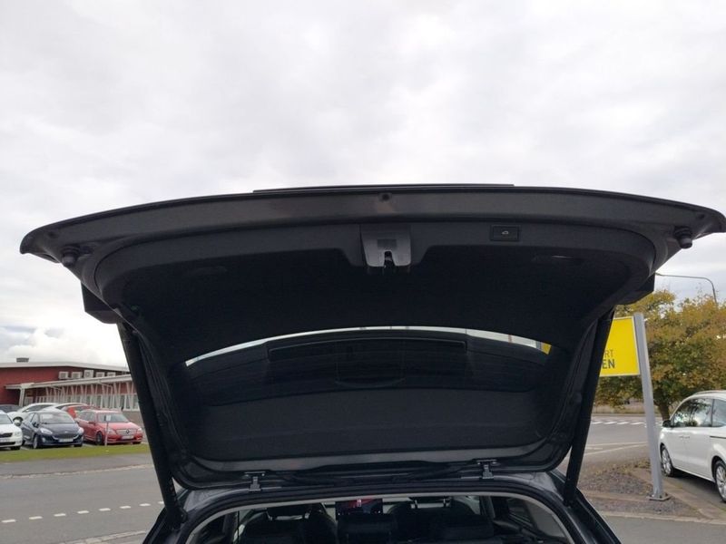 Skoda Enyaq bild 18