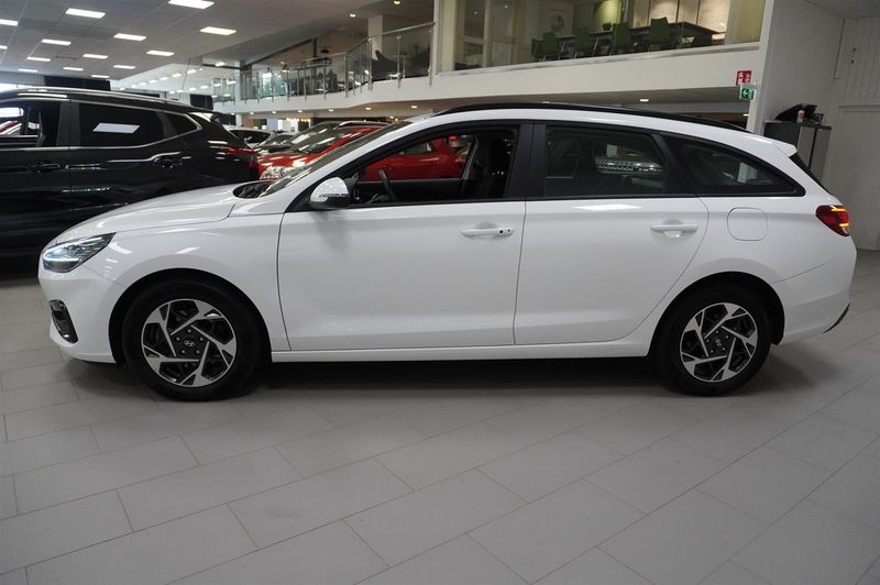 Hyundai i30 bild 2