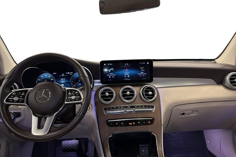 Mercedes GLC300 bild 9