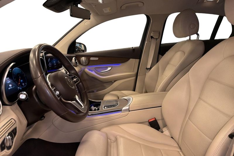 Mercedes GLC300 bild 8