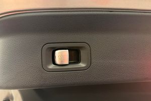 Mercedes GLC300 bild 14