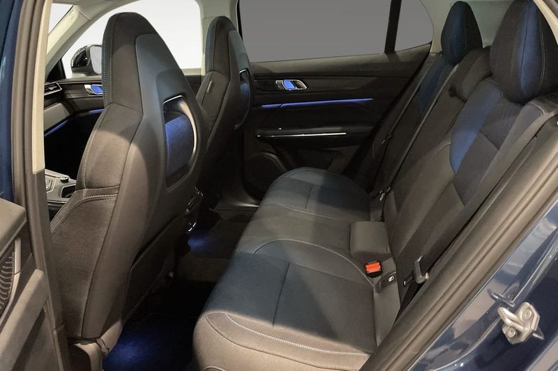 Lynk & Co 01 bild 7