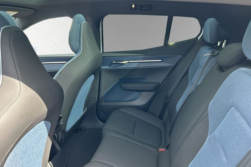 Volvo EX30 bild 9