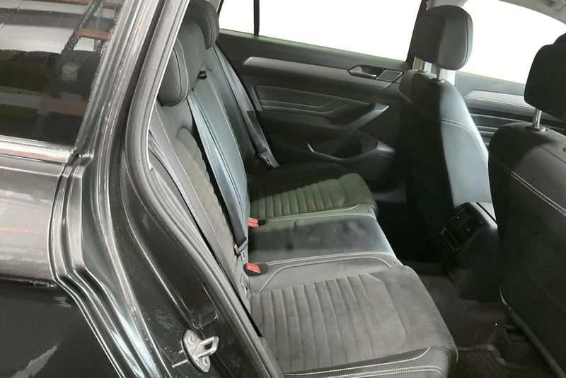 Volkswagen Passat bild 8