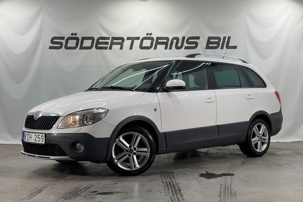 Skoda Fabia Scout 1.2 TSI BLUETOOTH LÅGMIL P-SENSORER AUTOMAT - 2011