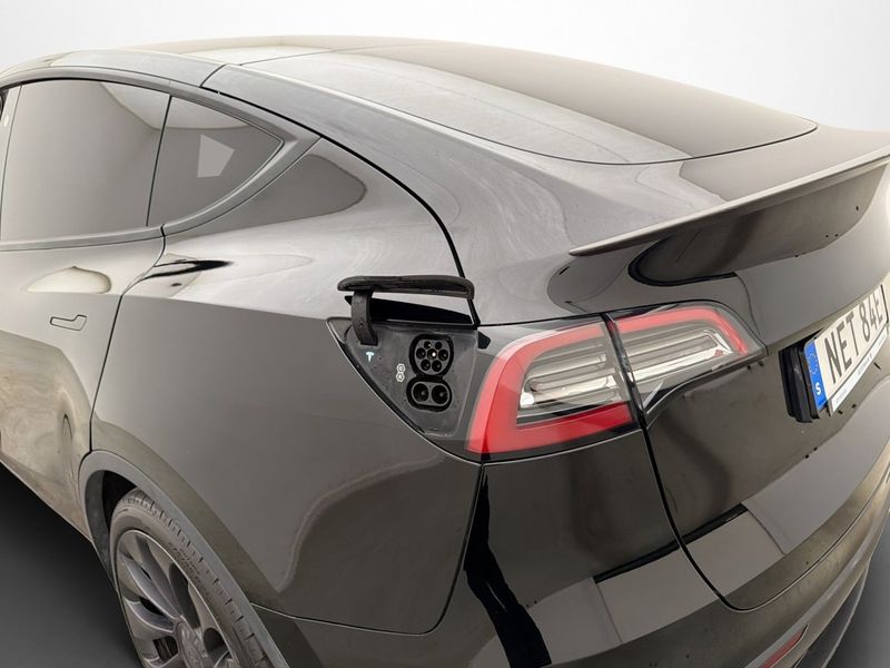 Tesla Model Y bild 32