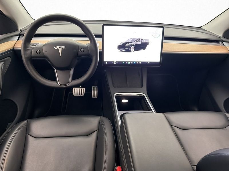 Tesla Model Y bild 14