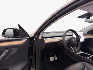 Tesla Model Y bild 12