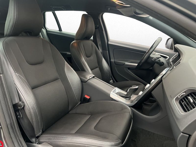 Volvo V60 bild 15