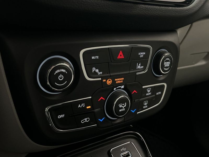 Jeep Compass bild 25