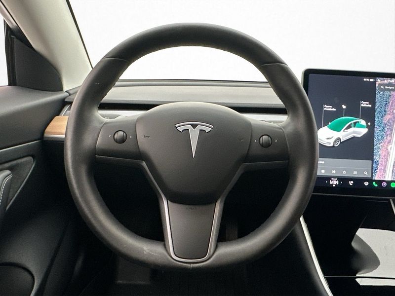 Tesla Model 3 bild 21