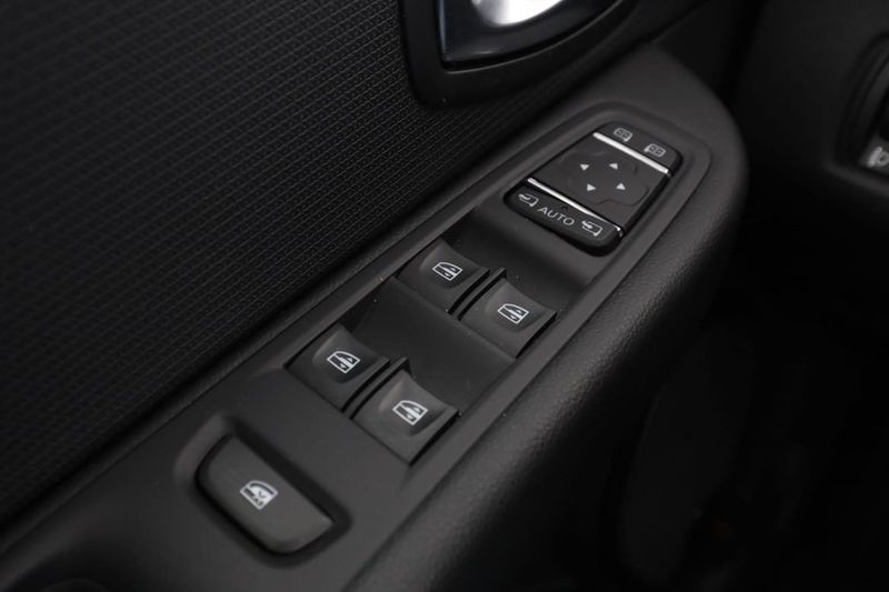 Renault Clio bild 33