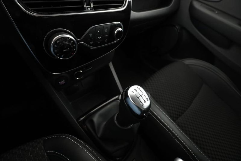 Renault Clio bild 23