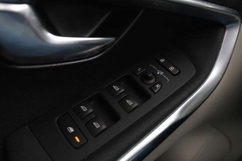 Volvo V40 bild 32