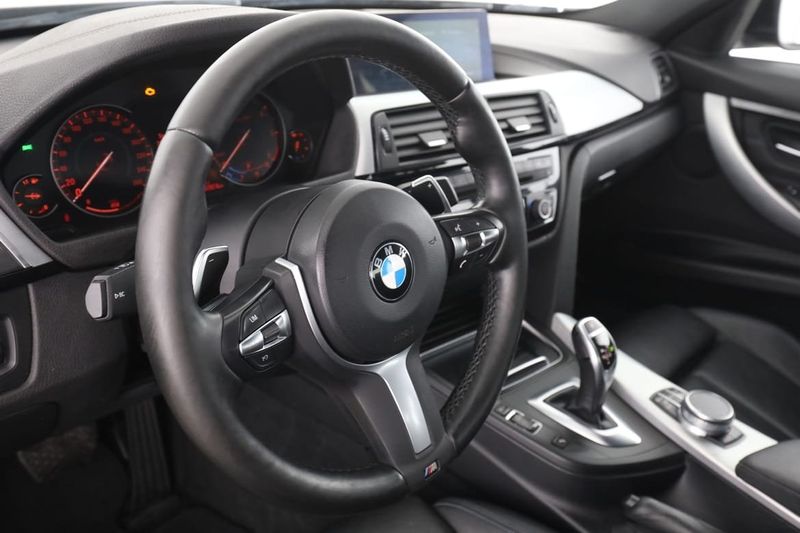 BMW 320 bild 12
