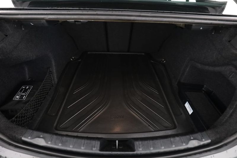 BMW 320 bild 18