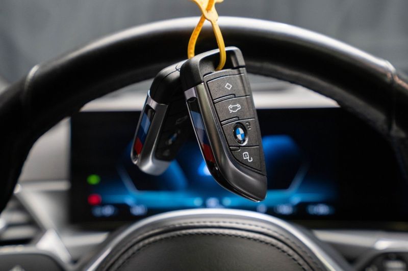 BMW i4 bild 27